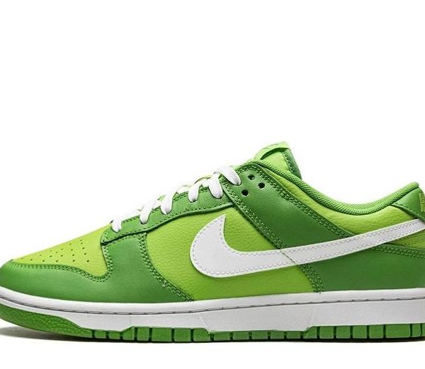 Nike Dunk Low “Chlorophyll”