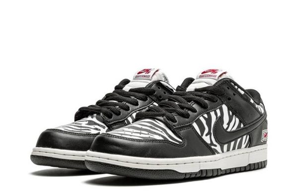 Quartersnacks x Nike SB Dunk Low “Zebra”