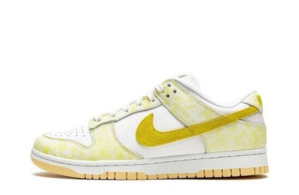 Dunk Low “Yellow Strike”