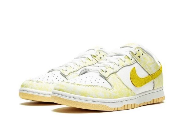 Dunk Low “Yellow Strike”