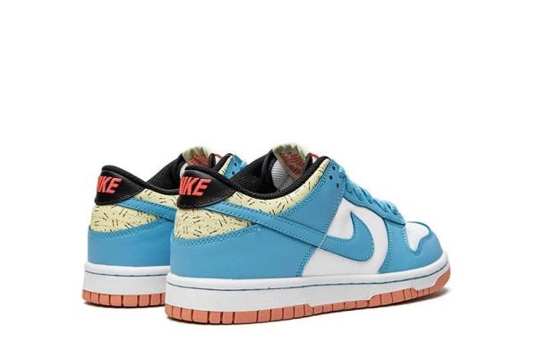 SB Dunk Low "Kyrie Irving"