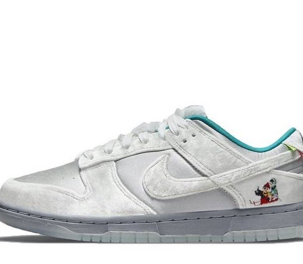 Nike SB Dunk Low “Ice”