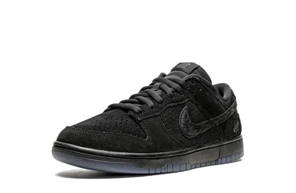 Undefeated Dunk Low “Black”