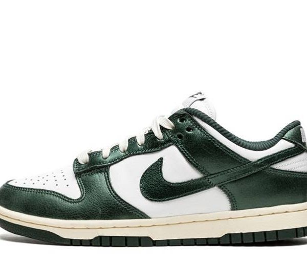 Nike Dunk Low "Vintage Green" WMNS