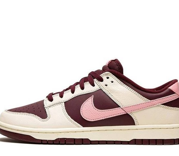 Dunk Lows “Valentine’s Day”