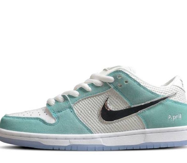 April Skateboards X Dunk Low SB "Turbo Green"