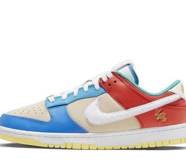 SB Dunk Low "Year of the Rabbit"