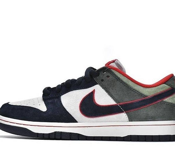 SB Dunk Low “Steamboy”