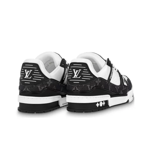 LOUIS VUITTON Trainer Leather Trendy Non-slip Low-top Lifestyle Shoes Black and White