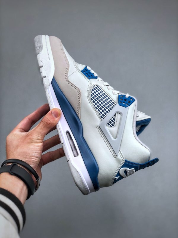 Air Jordan 4 Retro Military Blue