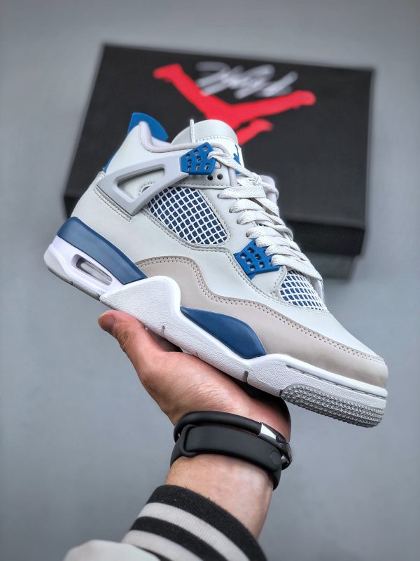 Air Jordan 4 Retro Military Blue