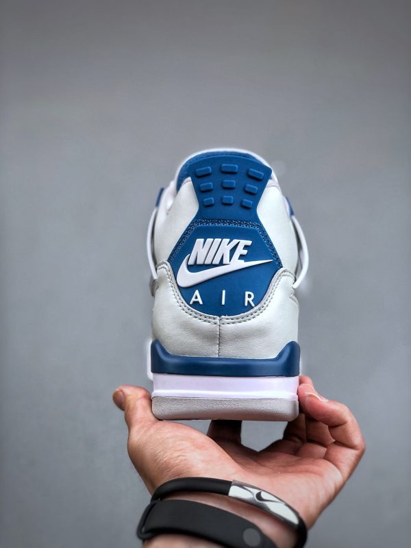 Air Jordan 4 Retro Military Blue