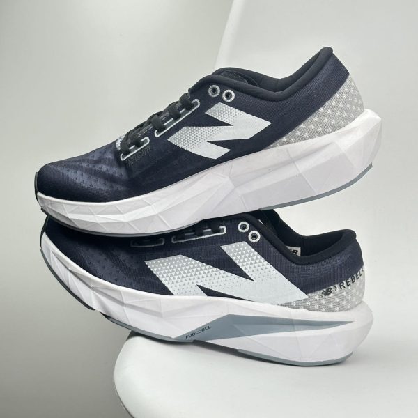 New Balance FuelCell SuperComp Elite v4