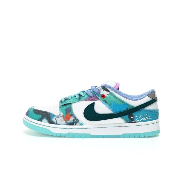 Nike SB Dunk Low Futura Laboratories Bleached Aqua