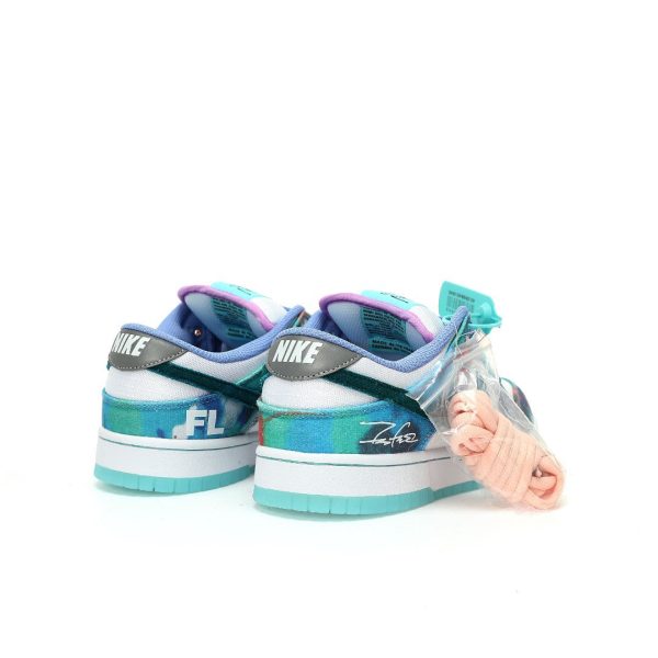 Nike SB Dunk Low Futura Laboratories Bleached Aqua