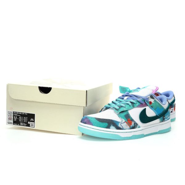 Nike SB Dunk Low Futura Laboratories Bleached Aqua