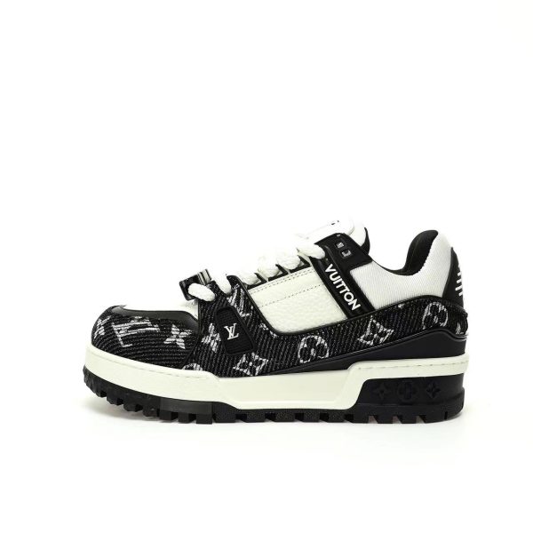 Louis Vuitton  Trainer MIXA Black