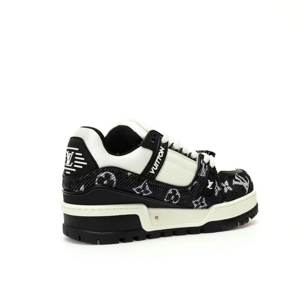 Louis Vuitton  Trainer MIXA Black