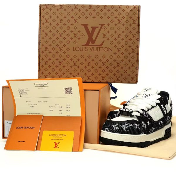 Louis Vuitton  Trainer MIXA Black